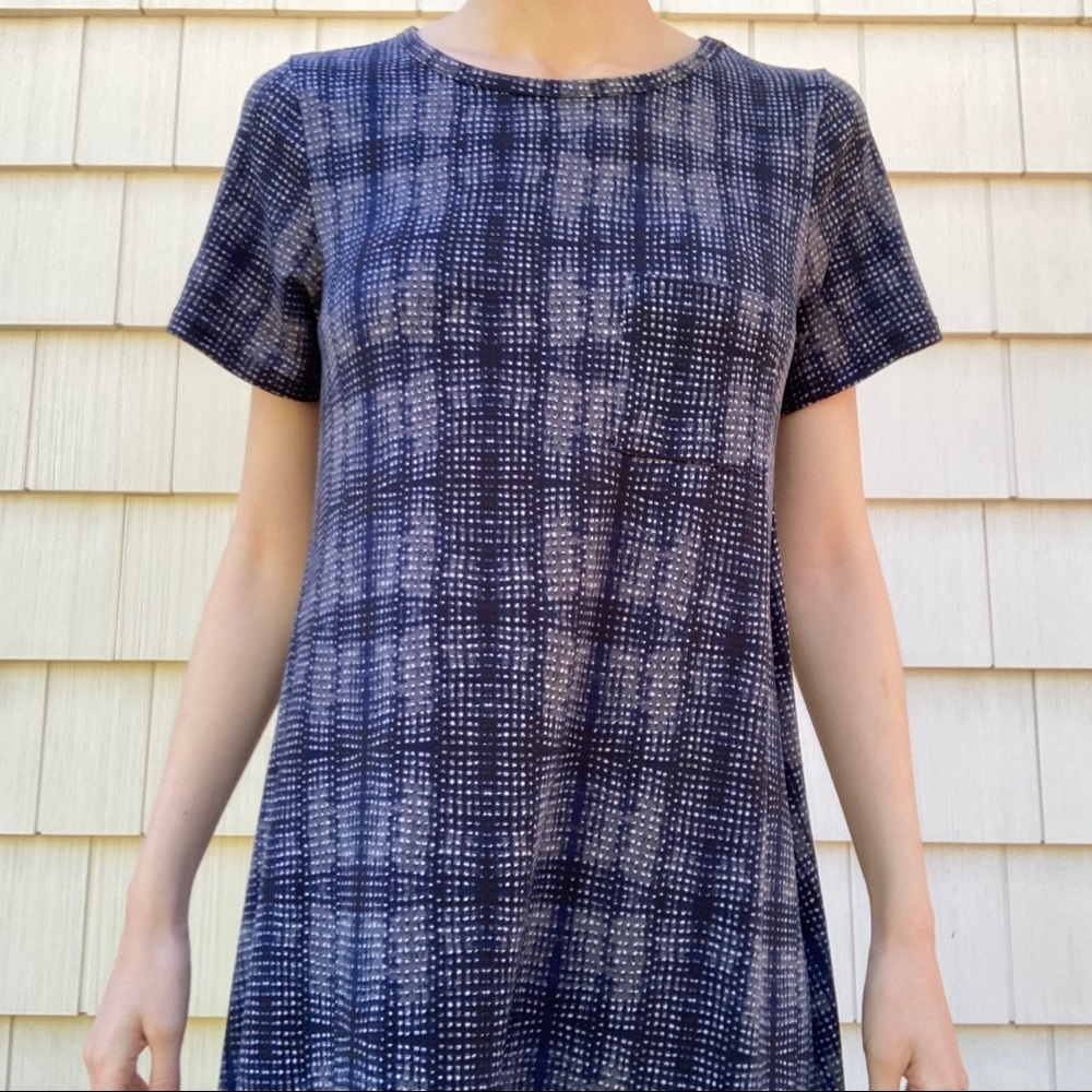 Lularoe Gray Pattern High Low Dress Short Sleeve
